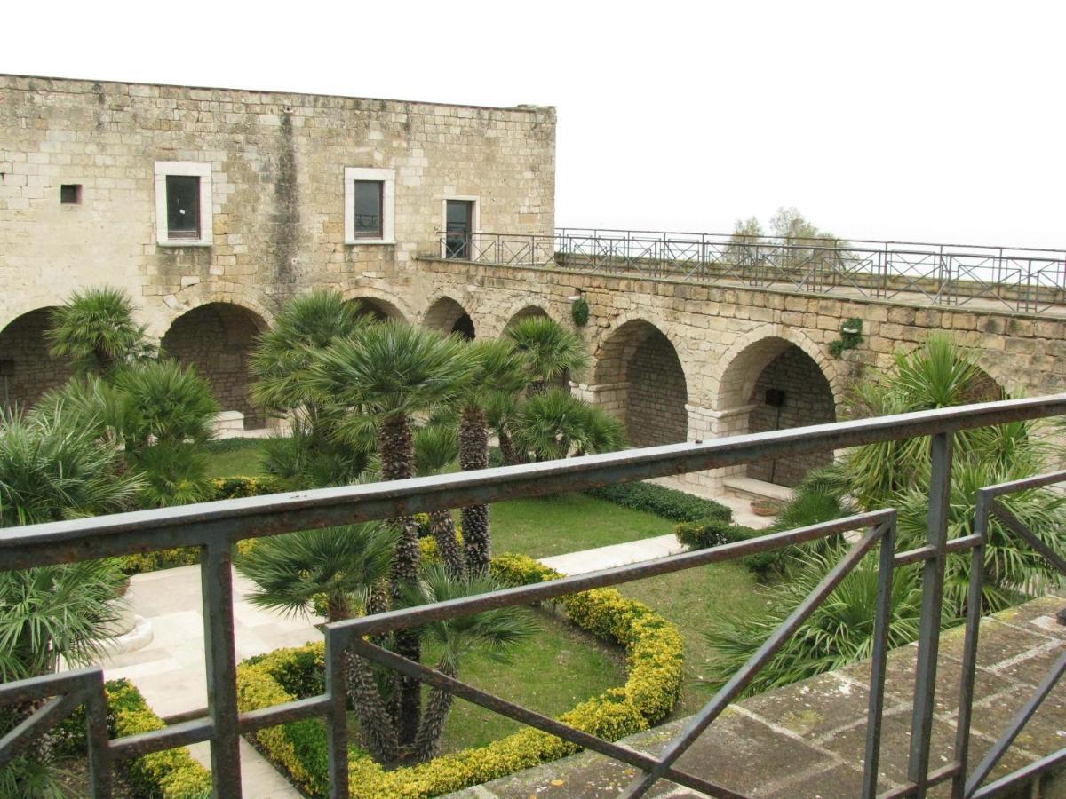 No Tag Urban Hotel Trani Eksteriør bilde